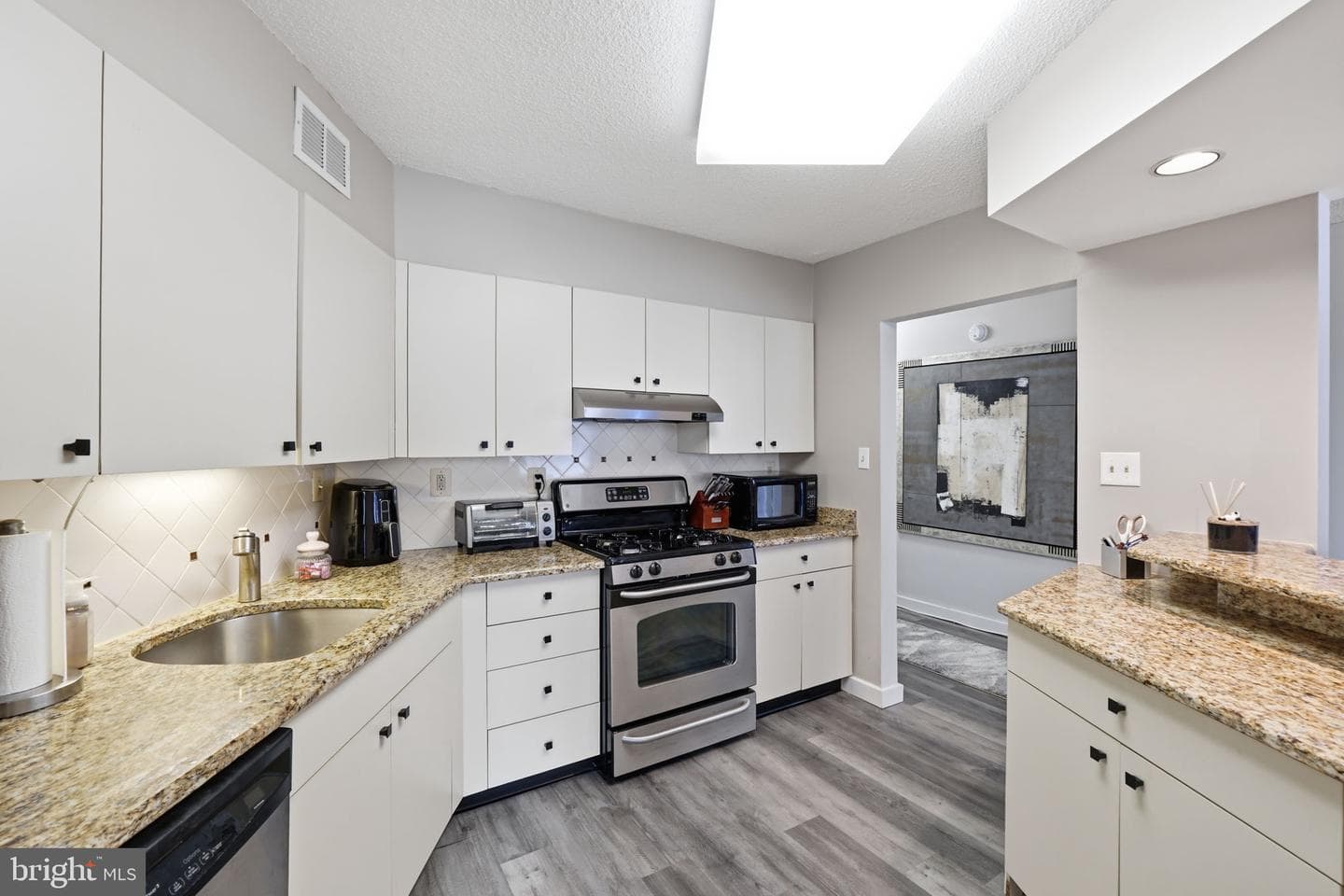 5225 Pooks Hill Road #1401n photo 3