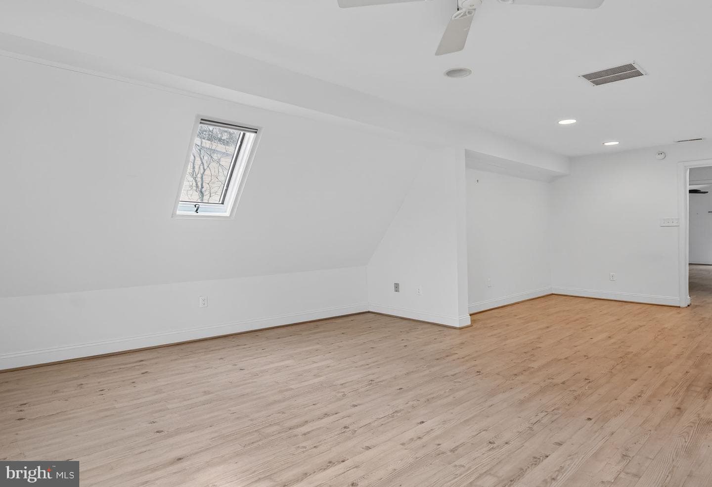 3511 Decatur Avenue photo 16