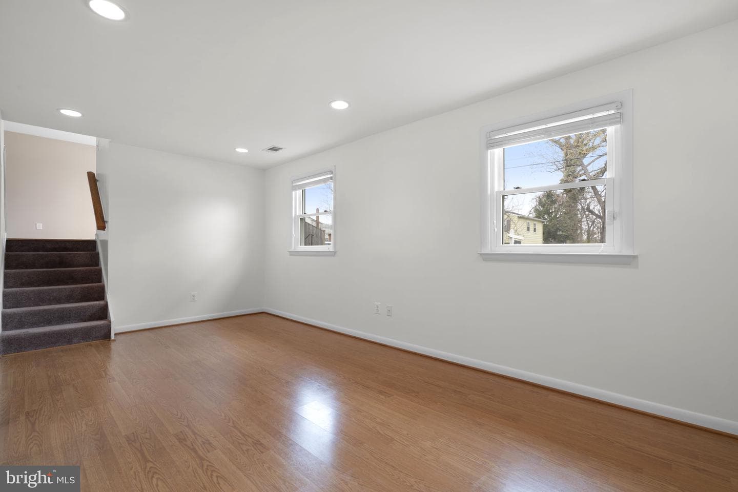 3008 Hardy Avenue photo 21