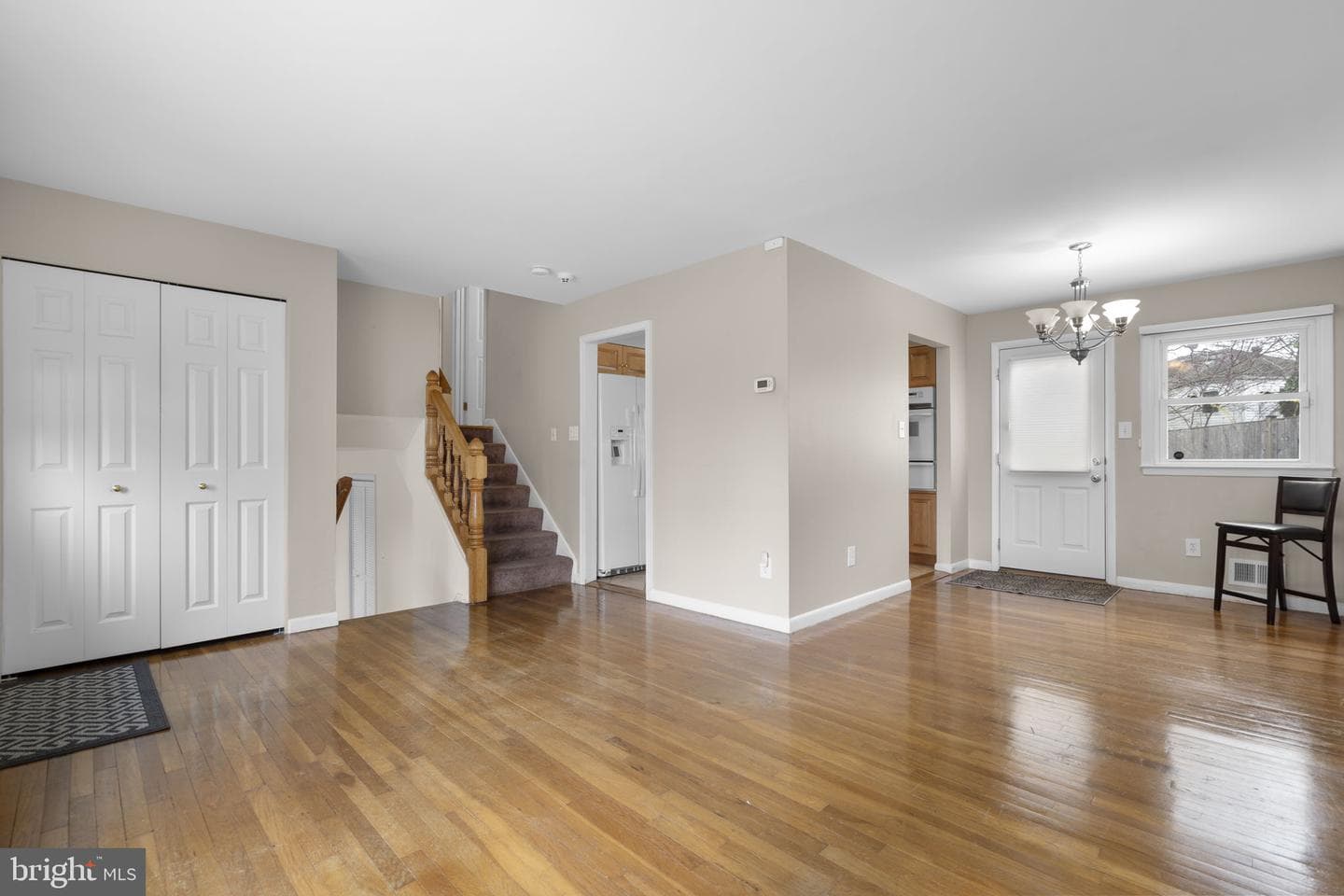 3008 Hardy Avenue photo 4