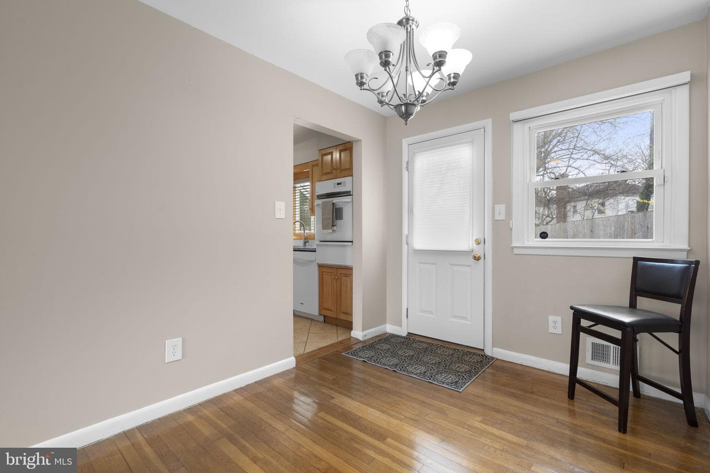 3008 Hardy Avenue photo 7