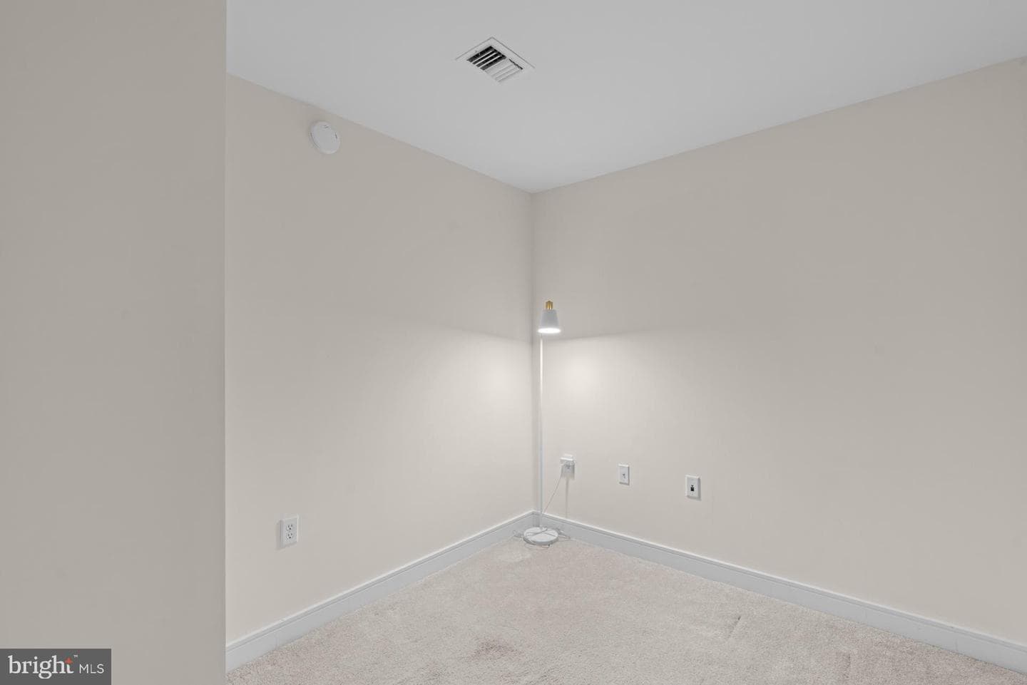 6820 Wisconsin Avenue #4003 photo 14