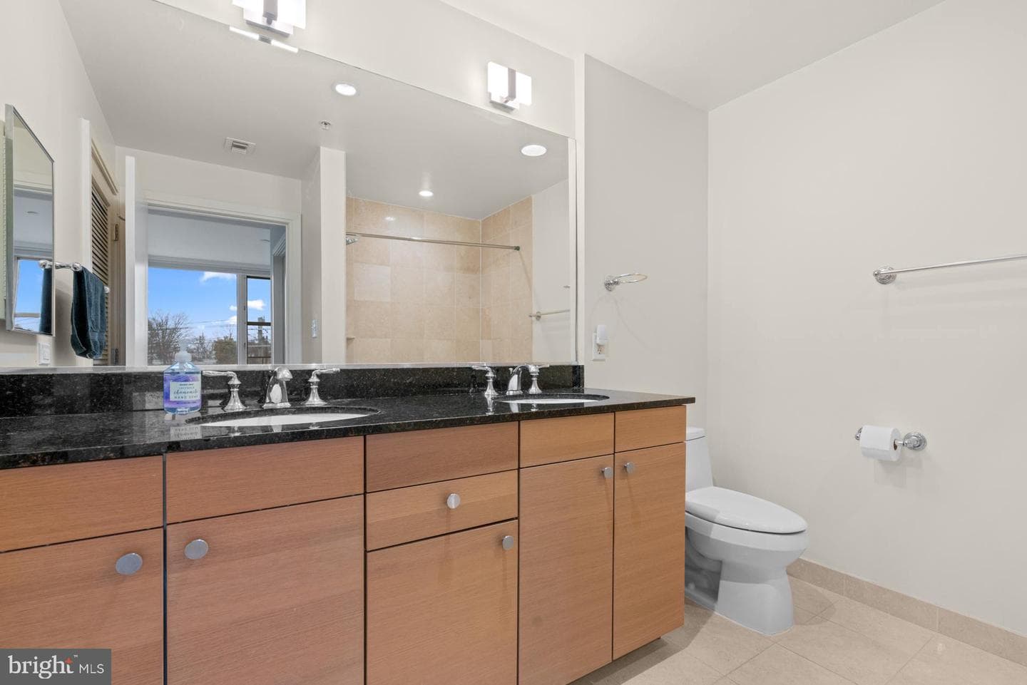 6820 Wisconsin Avenue #4003 photo 5