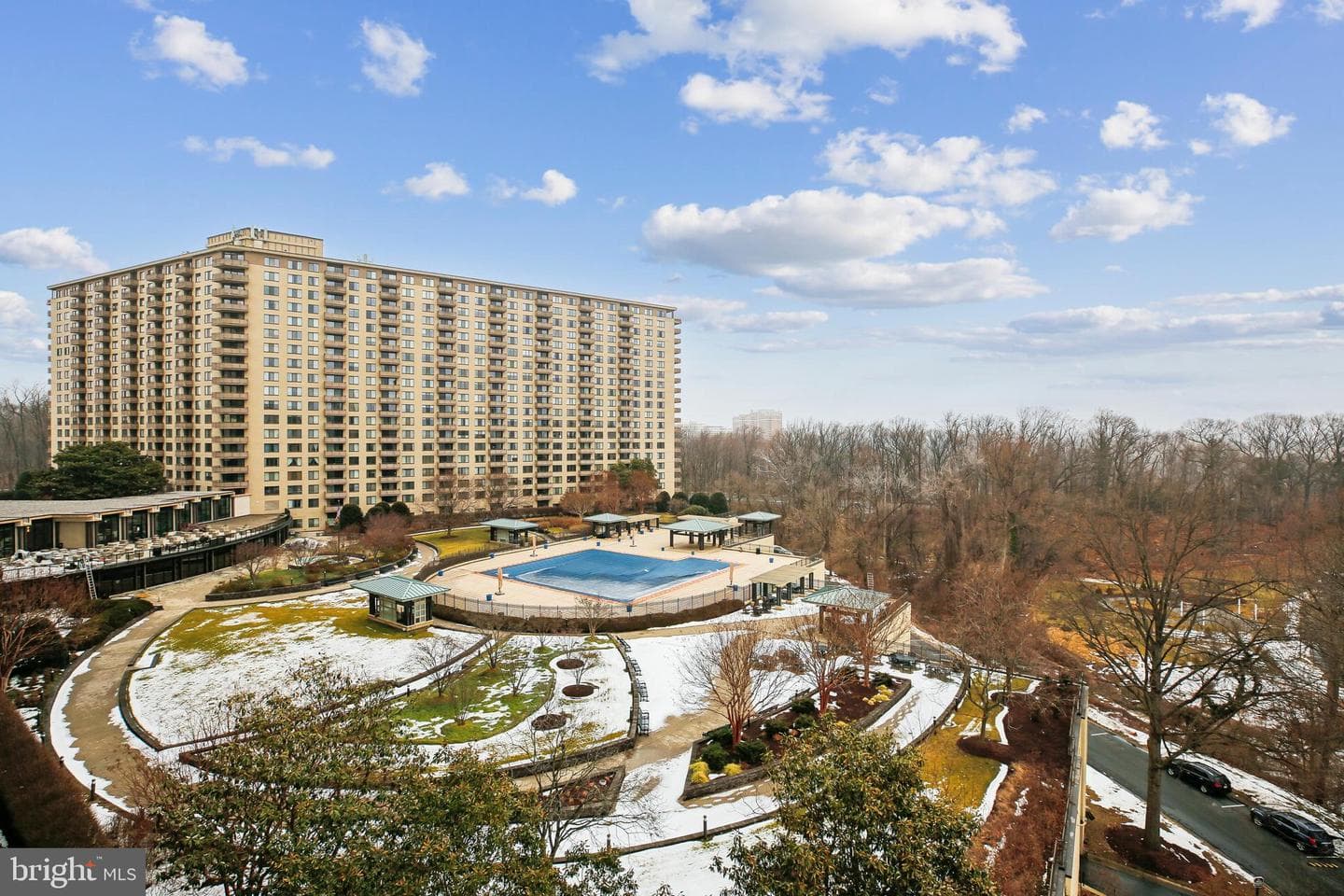 5225 Pooks Hill Road #629s