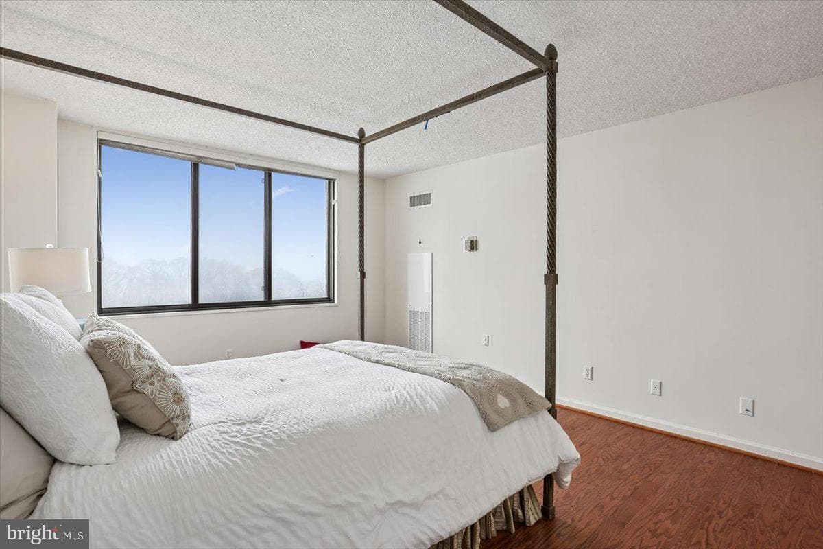 5225 Pooks Hill Road #629s photo 18