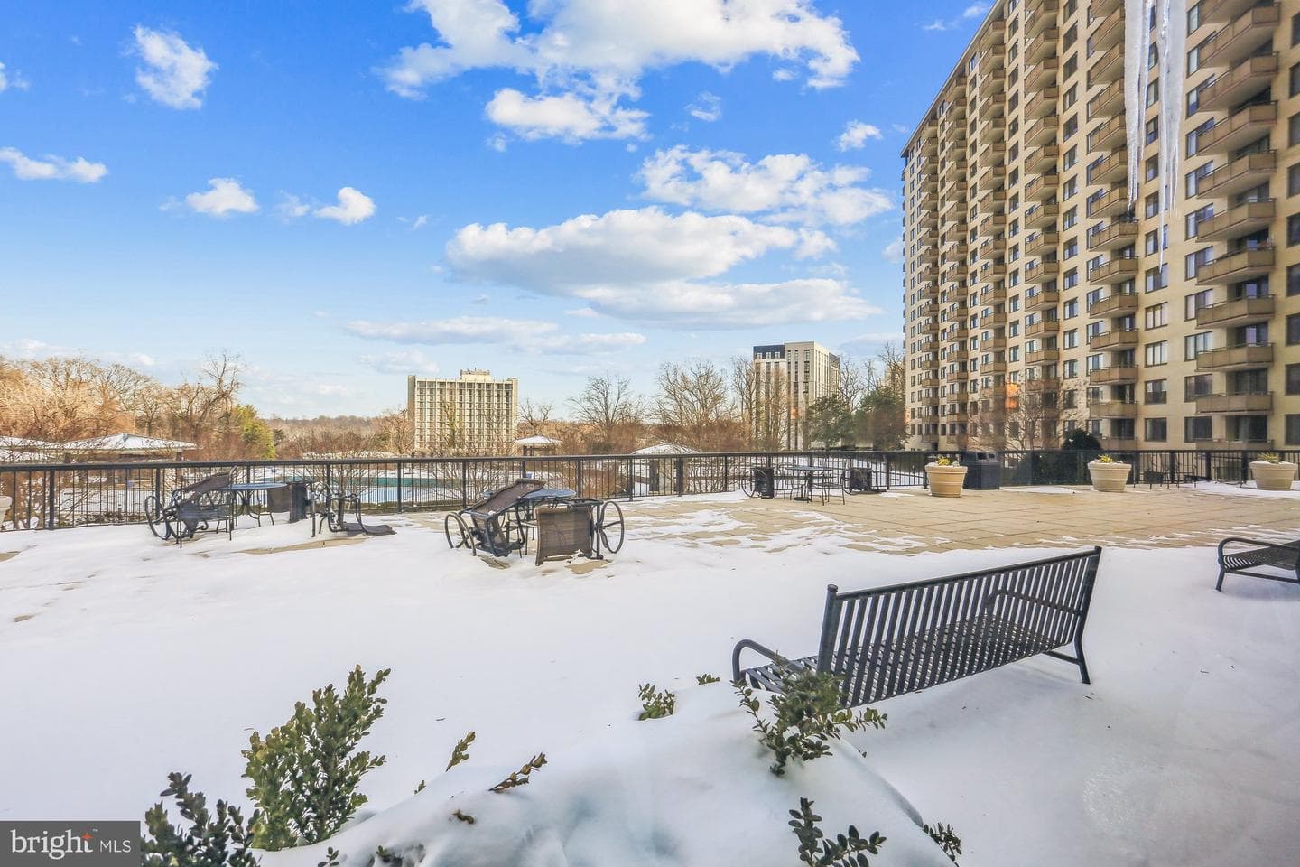 5225 Pooks Hill Road #629s photo 49