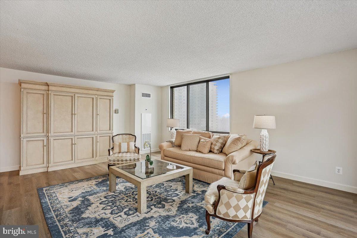 5225 Pooks Hill Road #629s photo 7