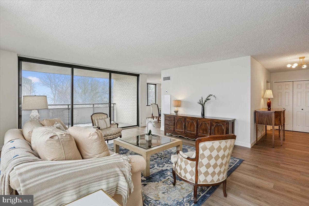 5225 Pooks Hill Road #629s photo 8