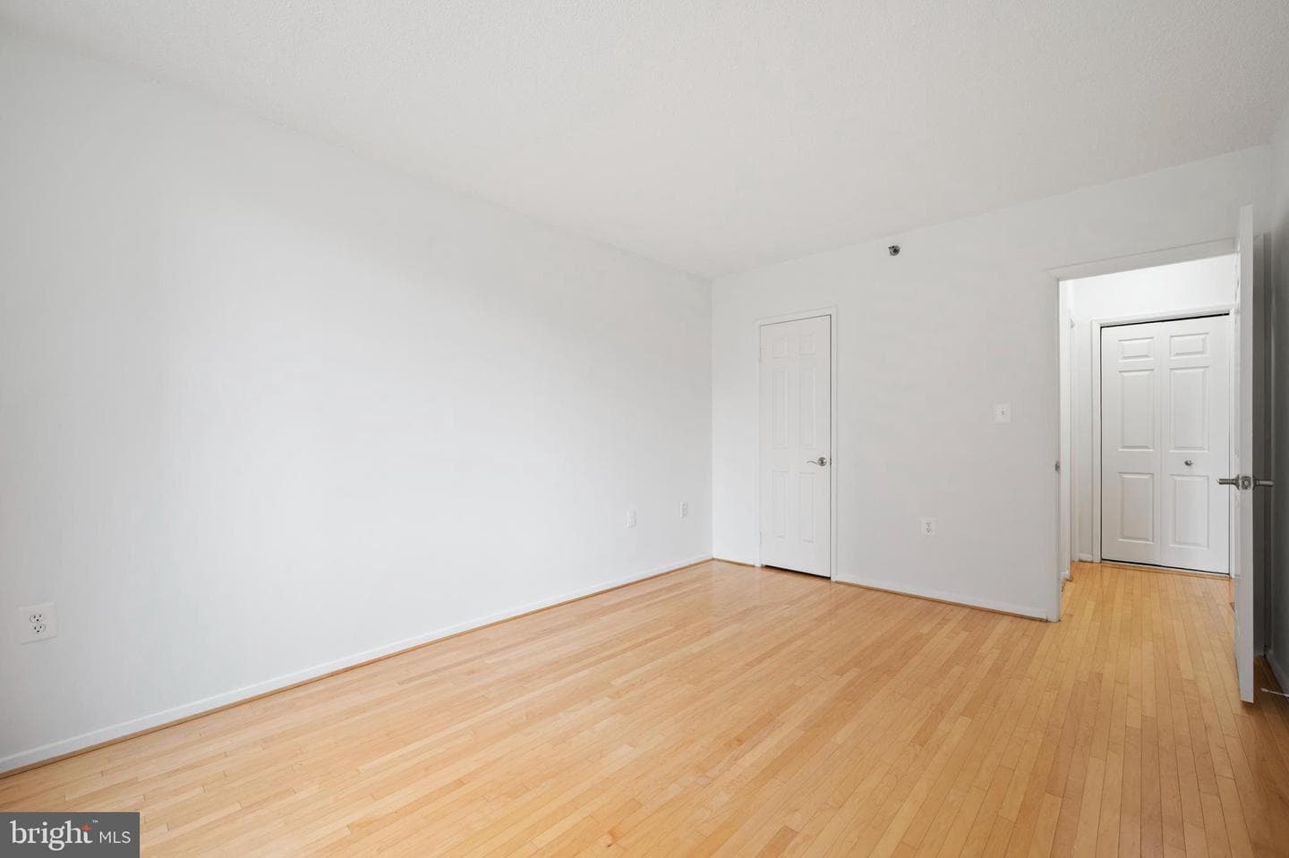 4801 Fairmont Avenue #412 photo 20