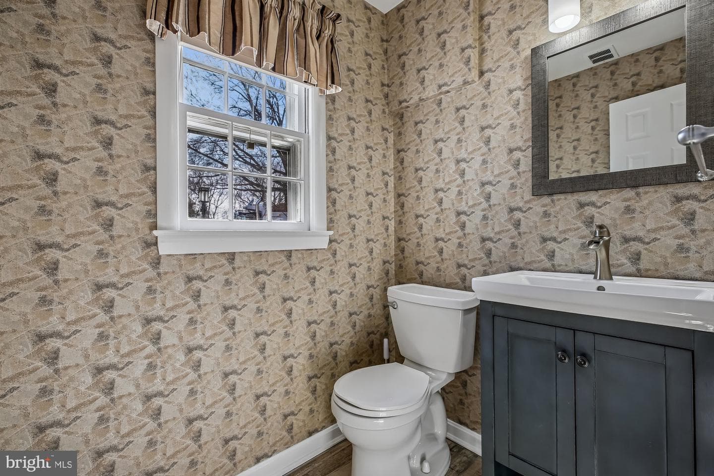 606 Winhall Way photo 38