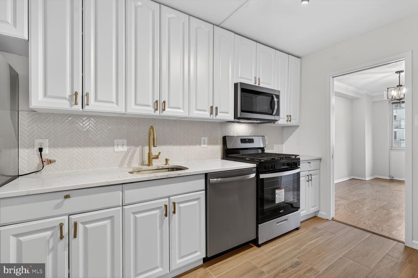 4515 Willard Avenue #s616 photo 5