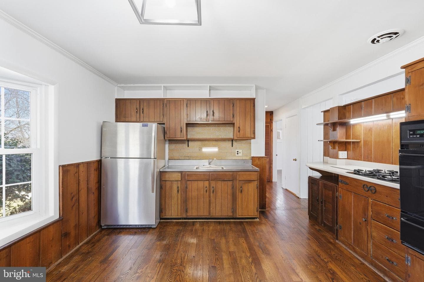 835 Bowie Road photo 9