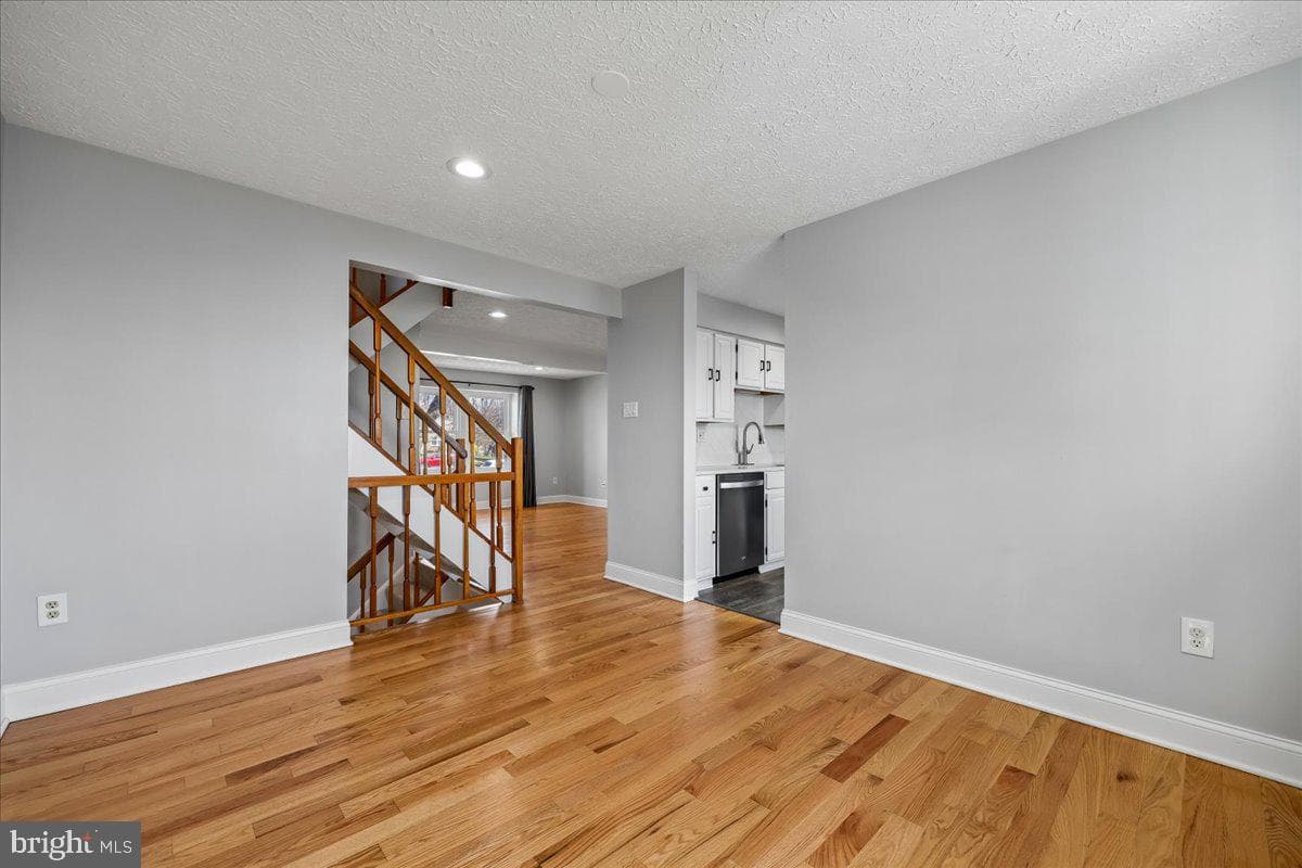 25615 Coltrane Drive photo 6