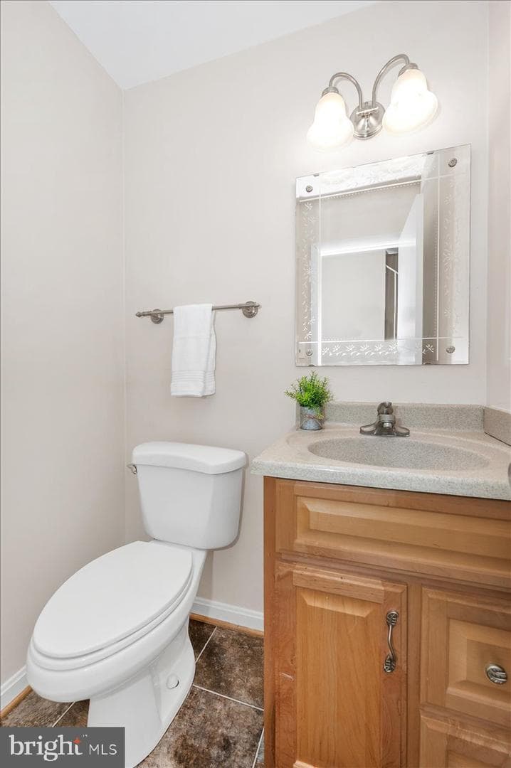 17116 Chiswell Road photo 34