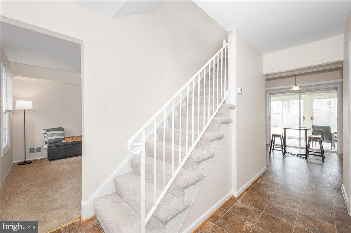 17116 Chiswell Road photo 35