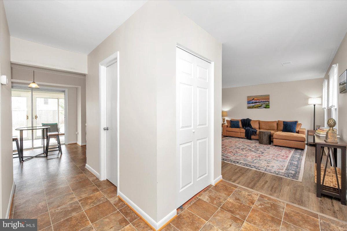 17116 Chiswell Road photo 5