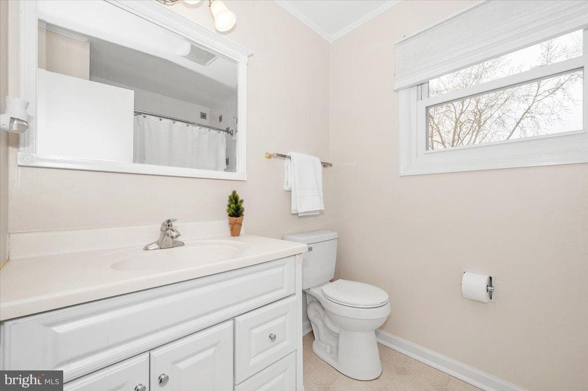17116 Chiswell Road photo 51