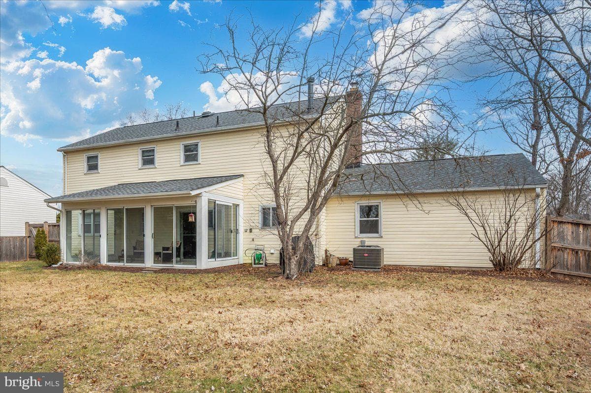 17116 Chiswell Road photo 55