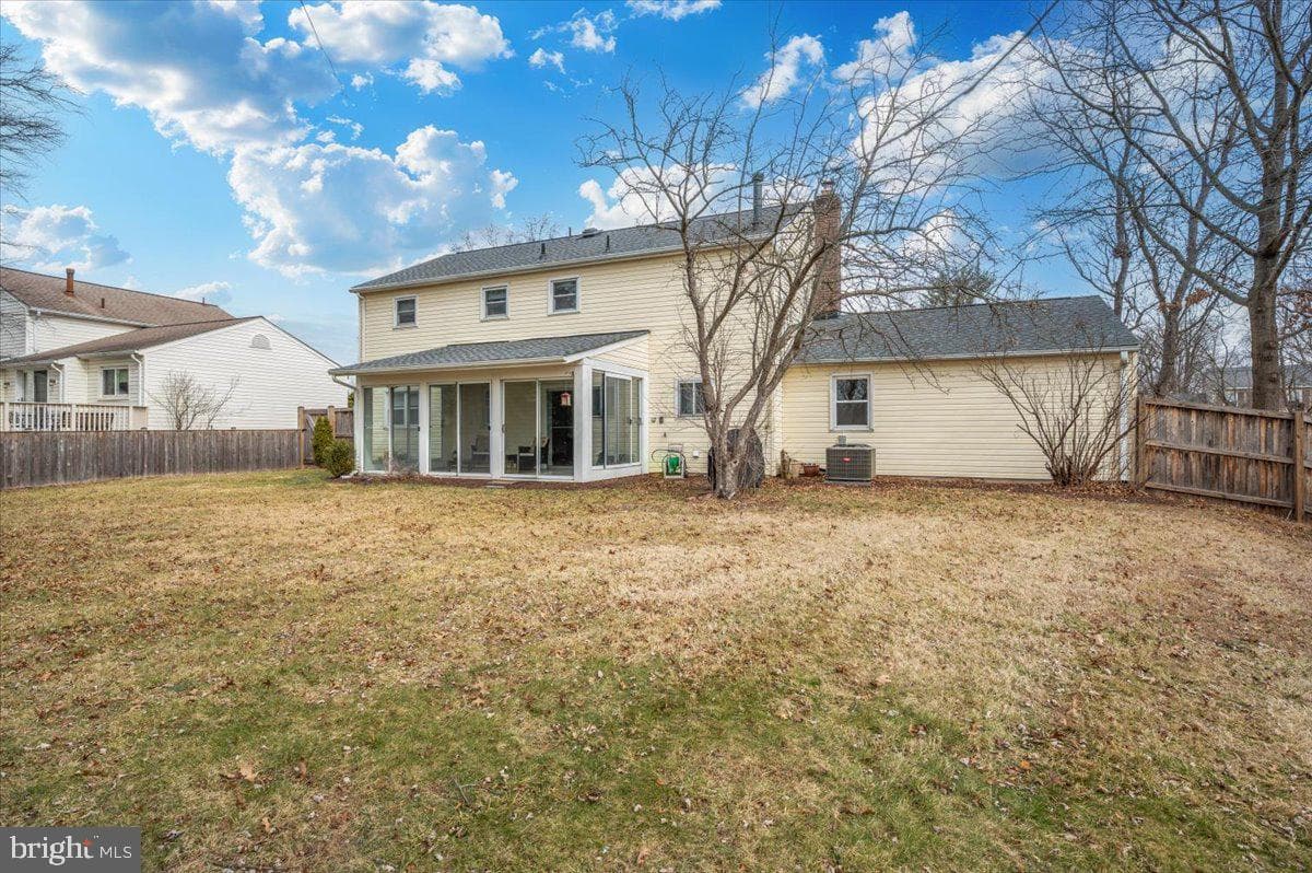 17116 Chiswell Road photo 57
