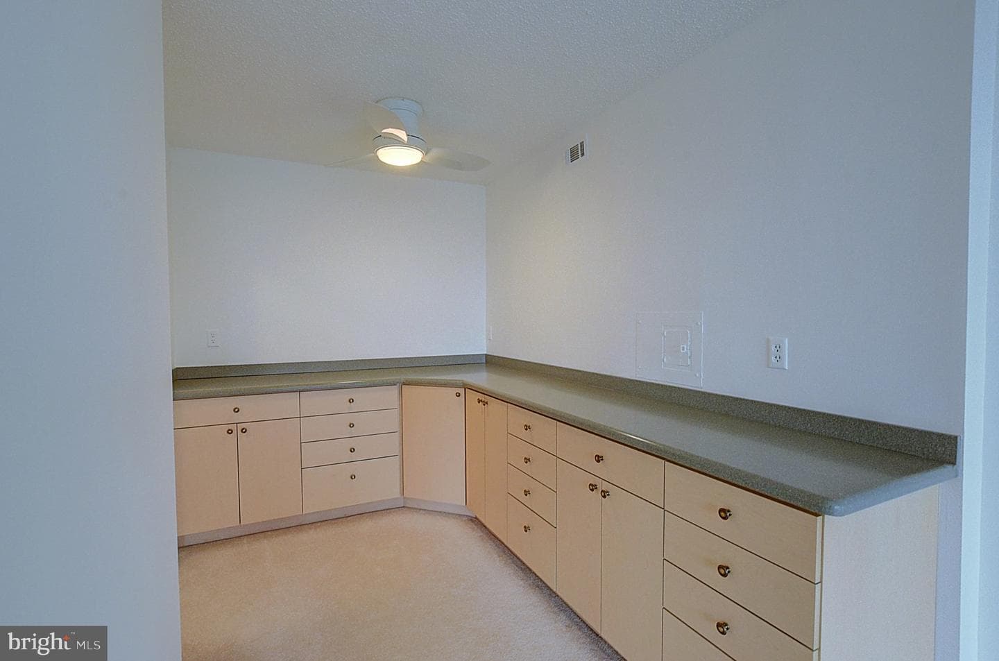 5225 Pooks Hill Road #308n photo 4