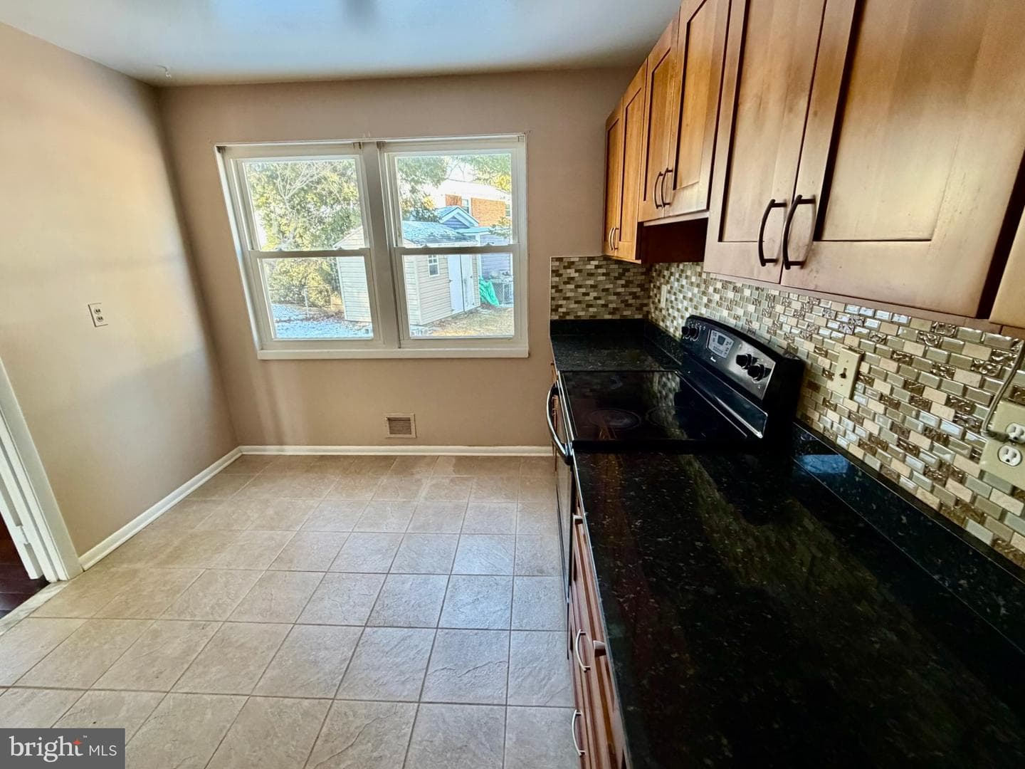 905 Playford Lane photo 11