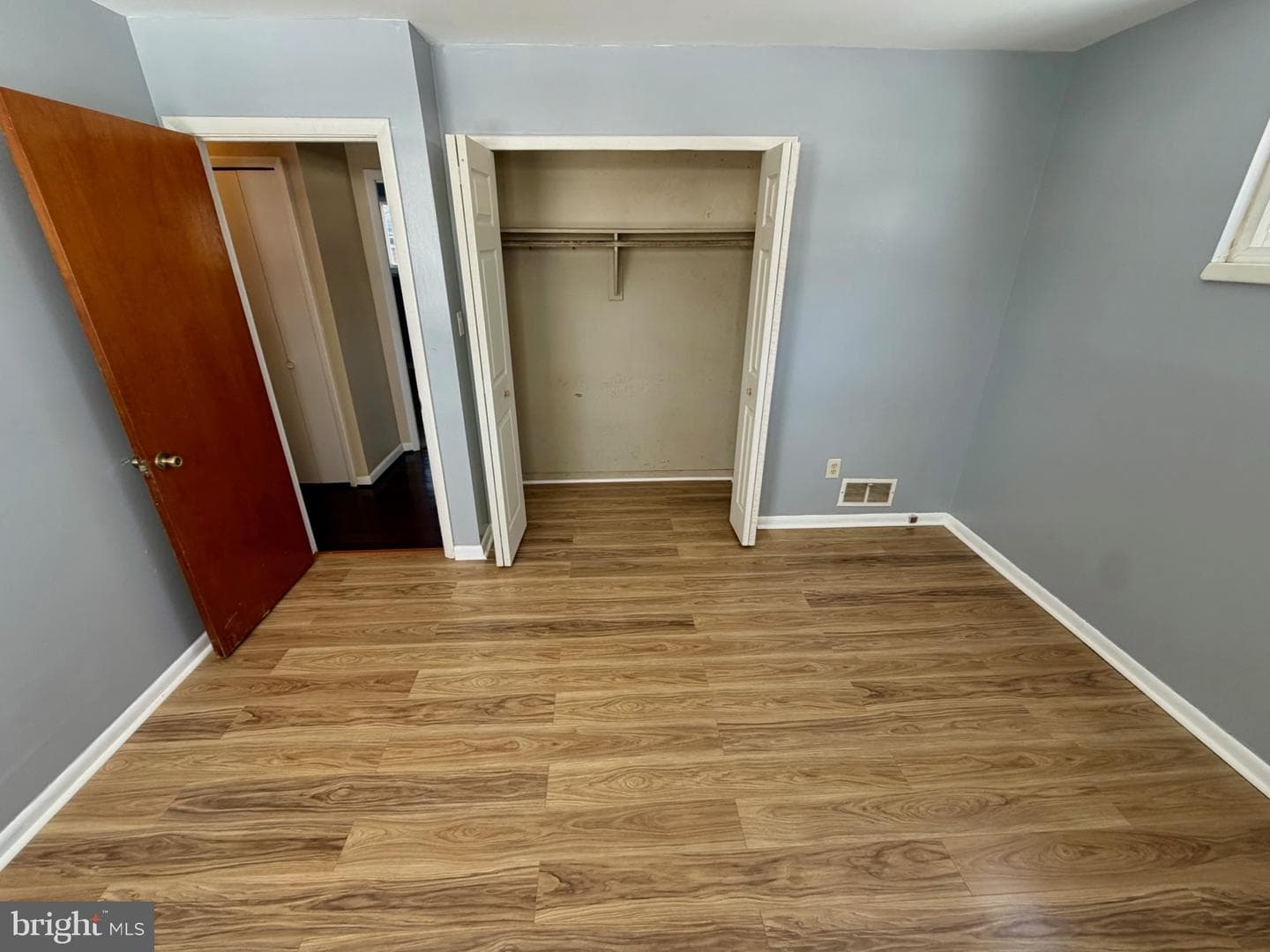 905 Playford Lane photo 25