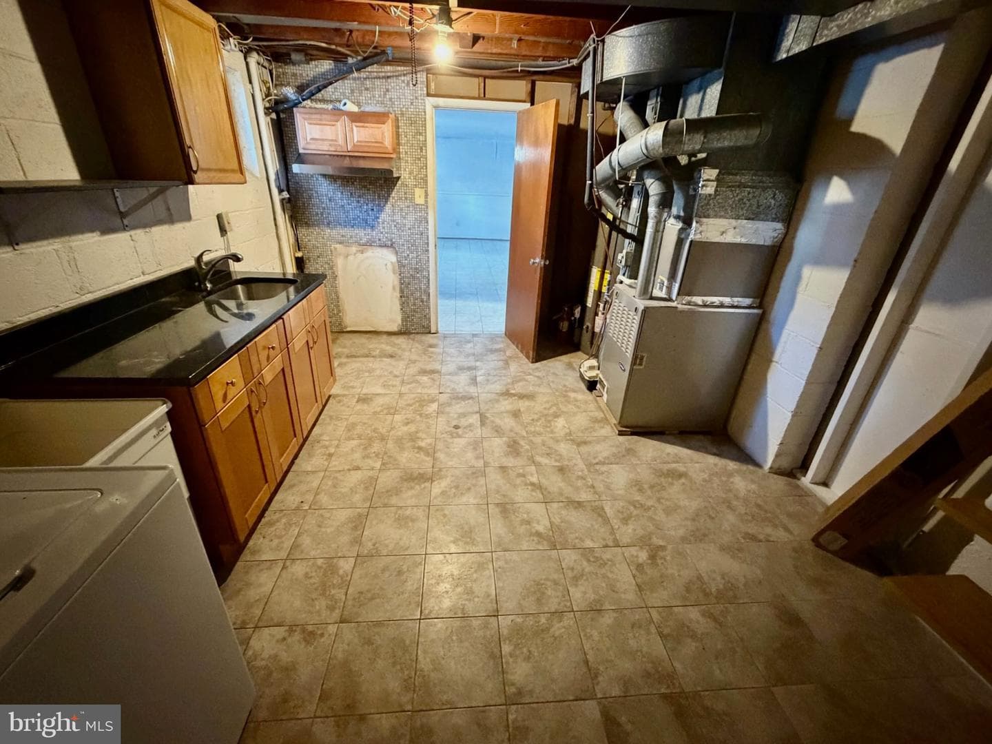 905 Playford Lane photo 35