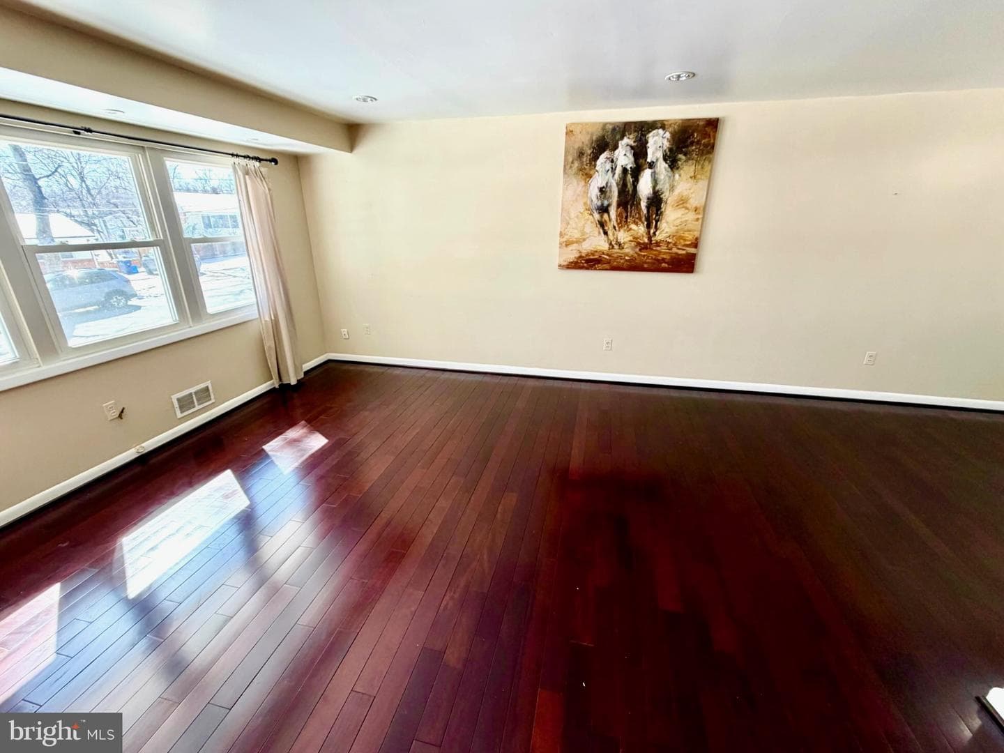 905 Playford Lane photo 4