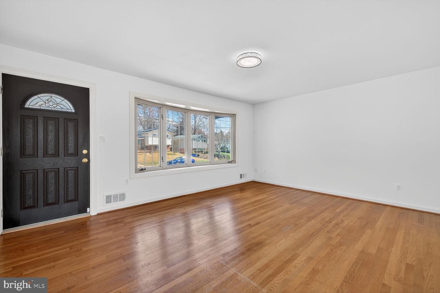 12910 Eloise Avenue photo 2