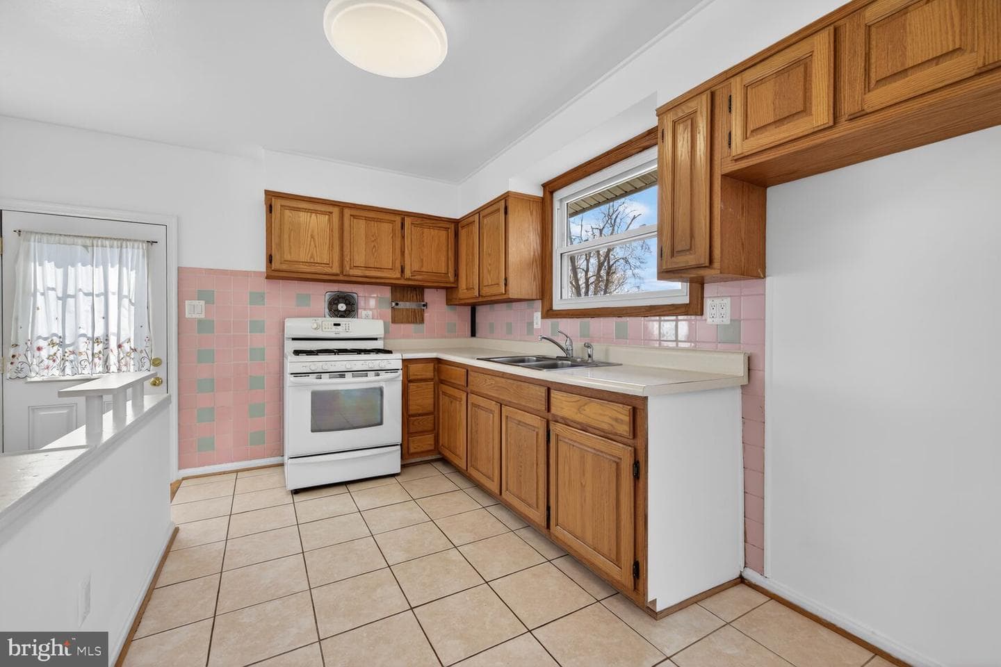 12910 Eloise Avenue photo 9