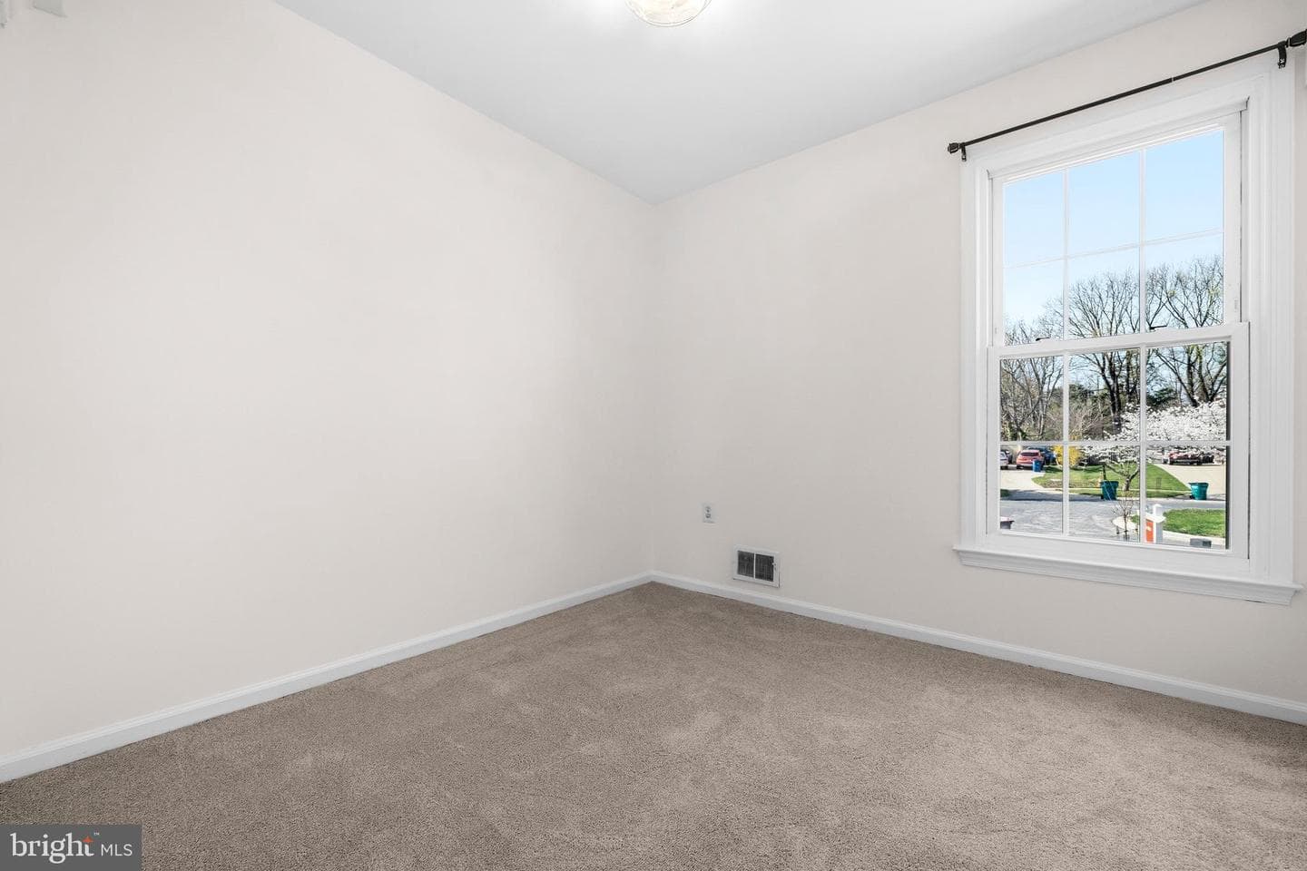 5 Coatbridge Court photo 23