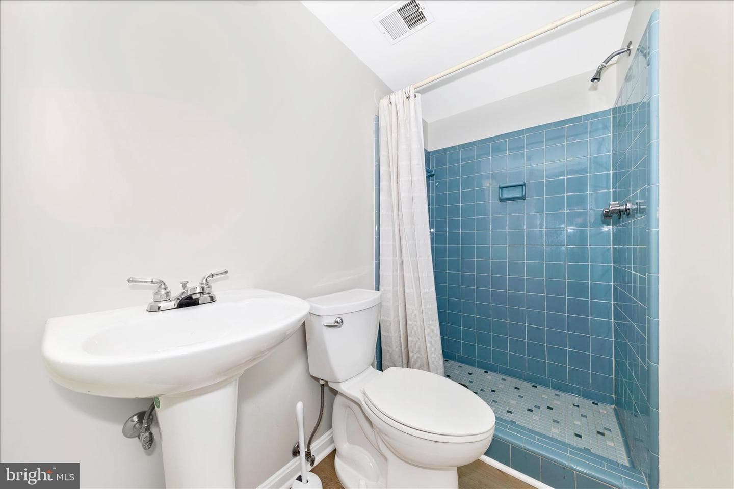 3 Pavilion Drive photo 45