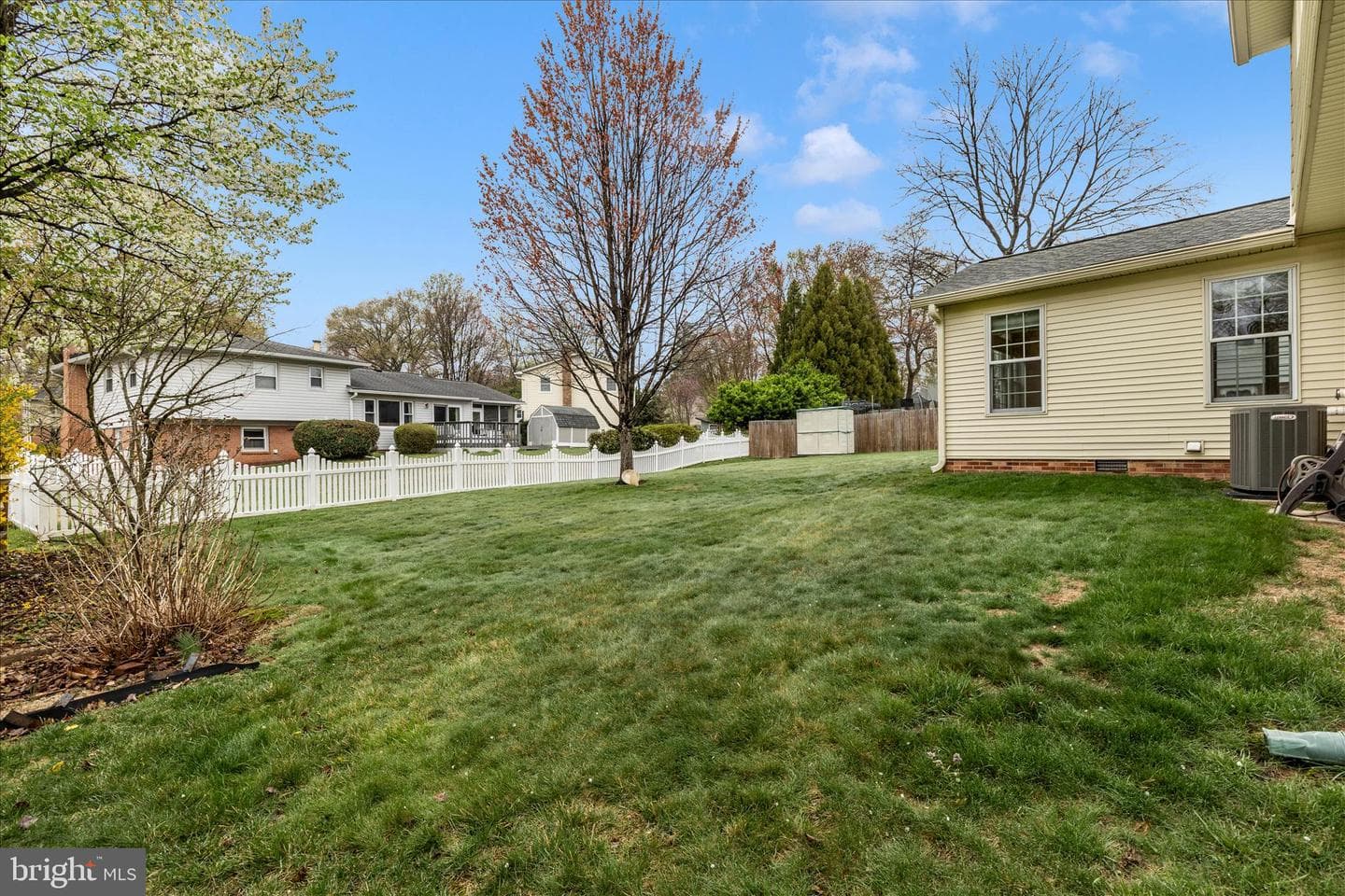 3 Pavilion Drive photo 56