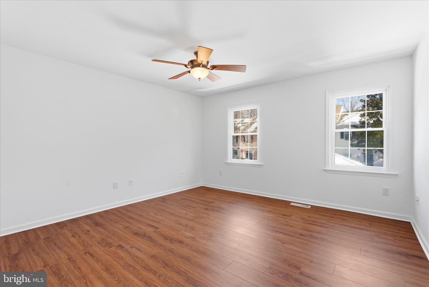 16 Maplewood Park Court photo 19