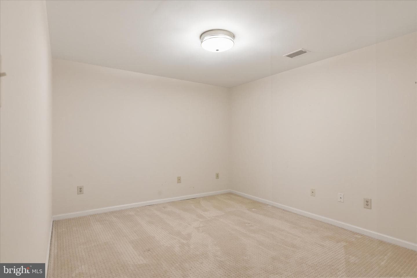 16 Maplewood Park Court photo 29