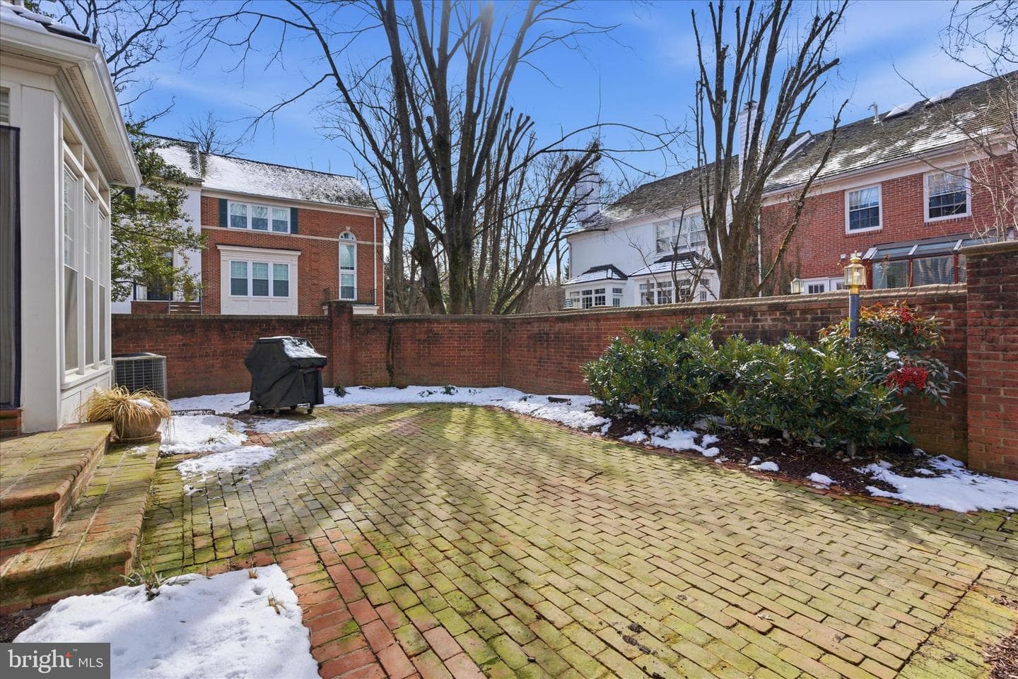 16 Maplewood Park Court photo 33