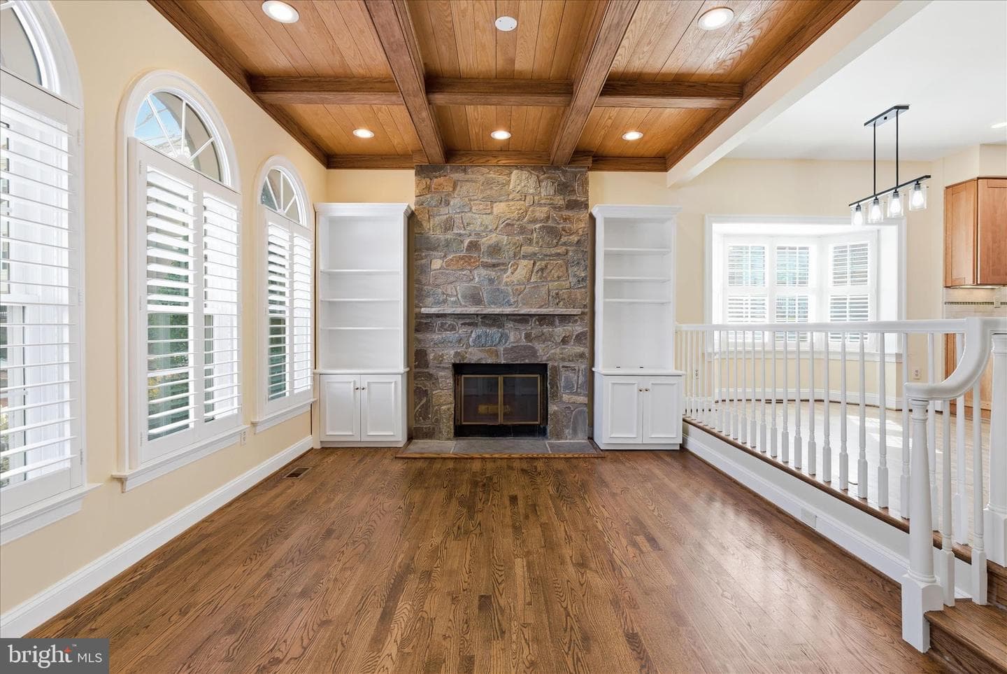 16 Maplewood Park Court photo 4
