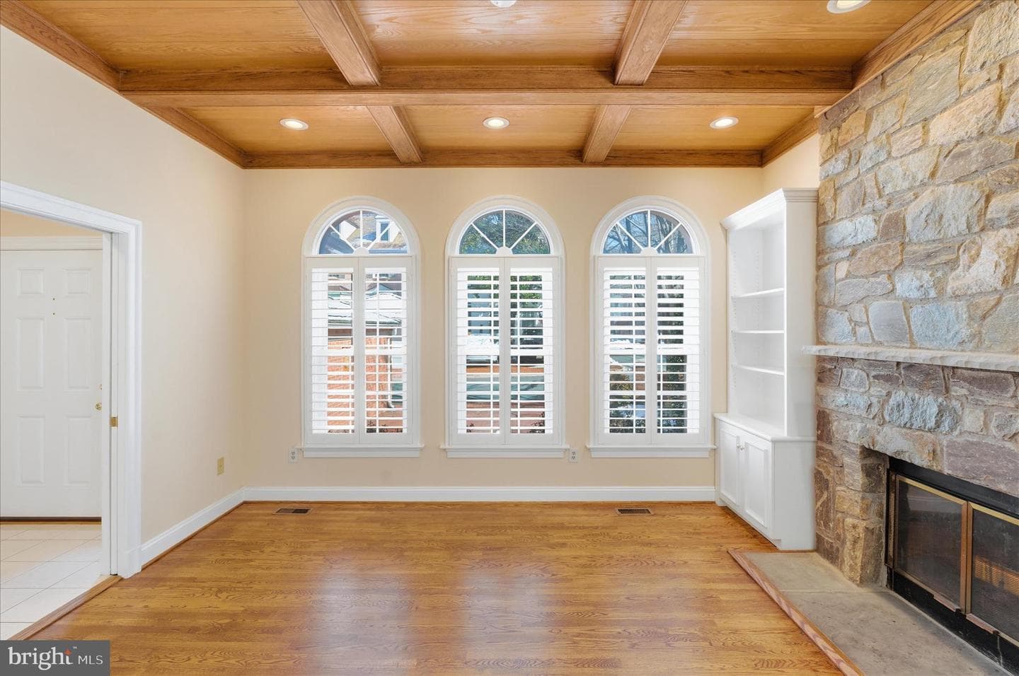 16 Maplewood Park Court photo 5