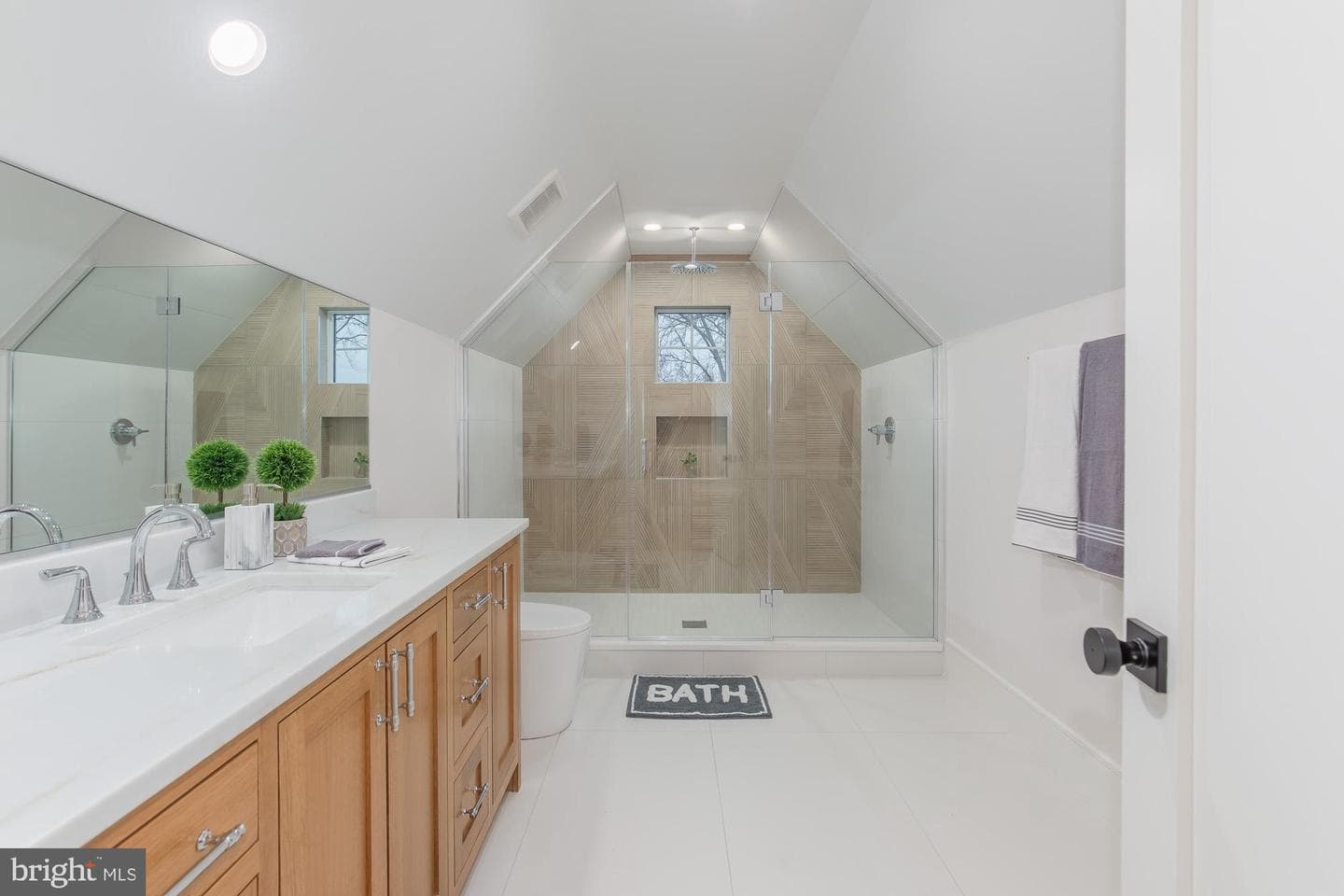 7113 Fairfax Road photo 45