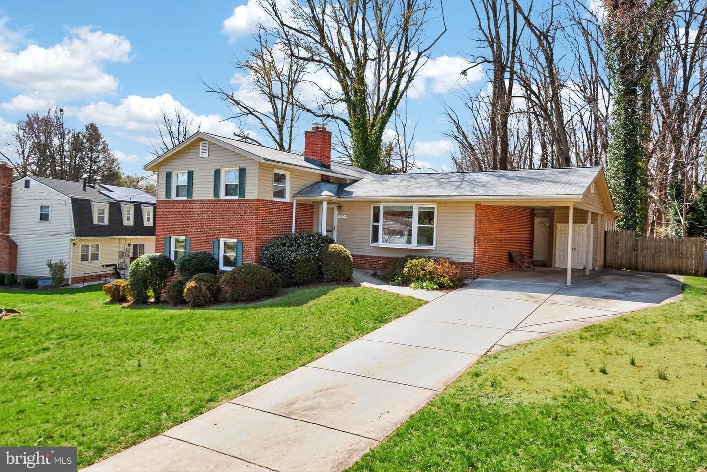 11004 Oakwood Street photo 2