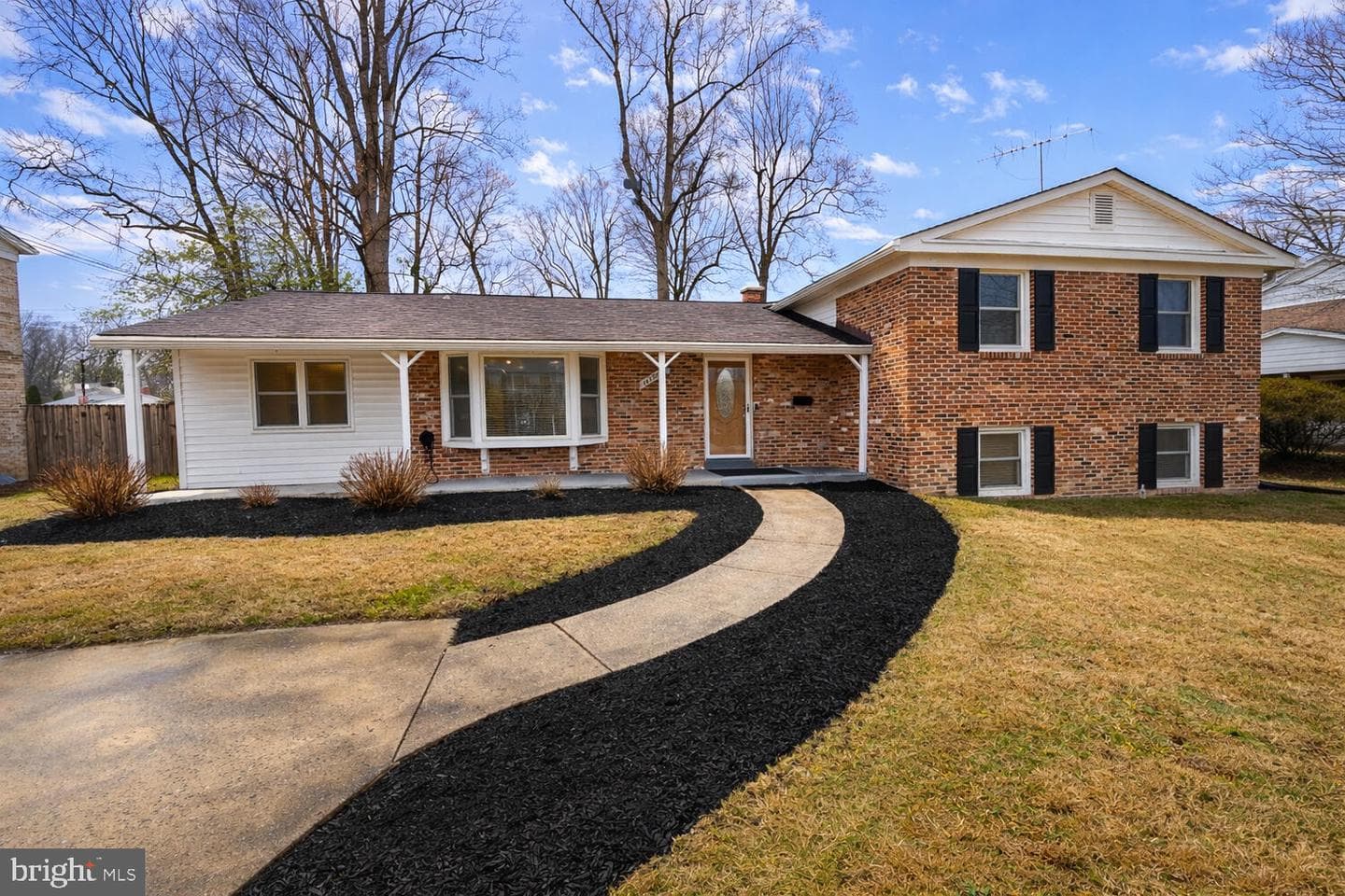 2829 Vixen Lane photo 2