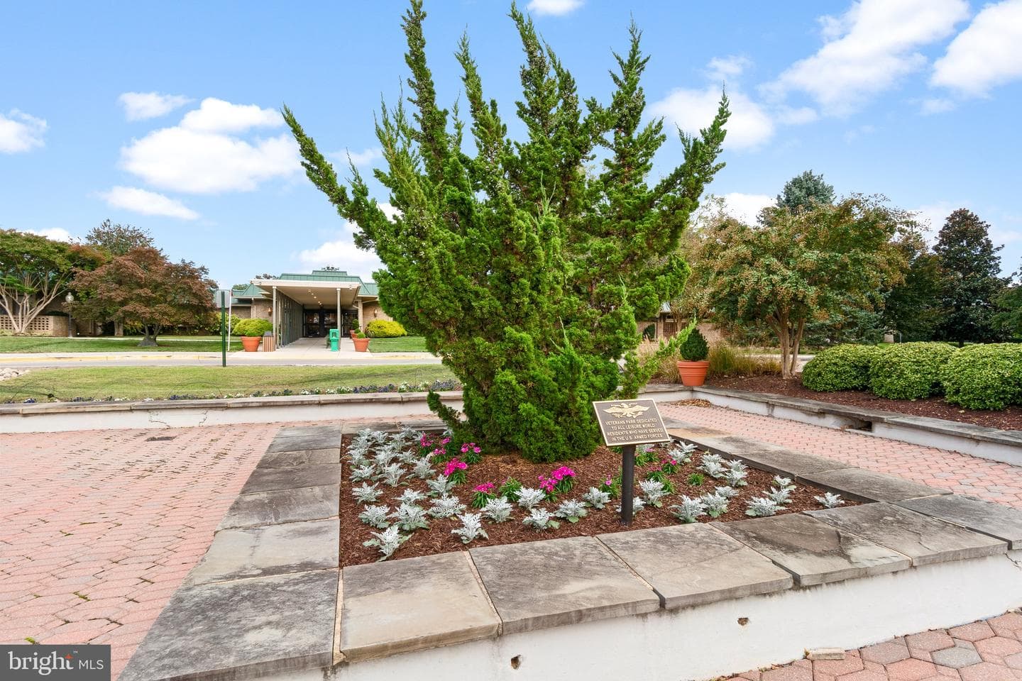 15115 Interlachen Drive #3-607 photo 32