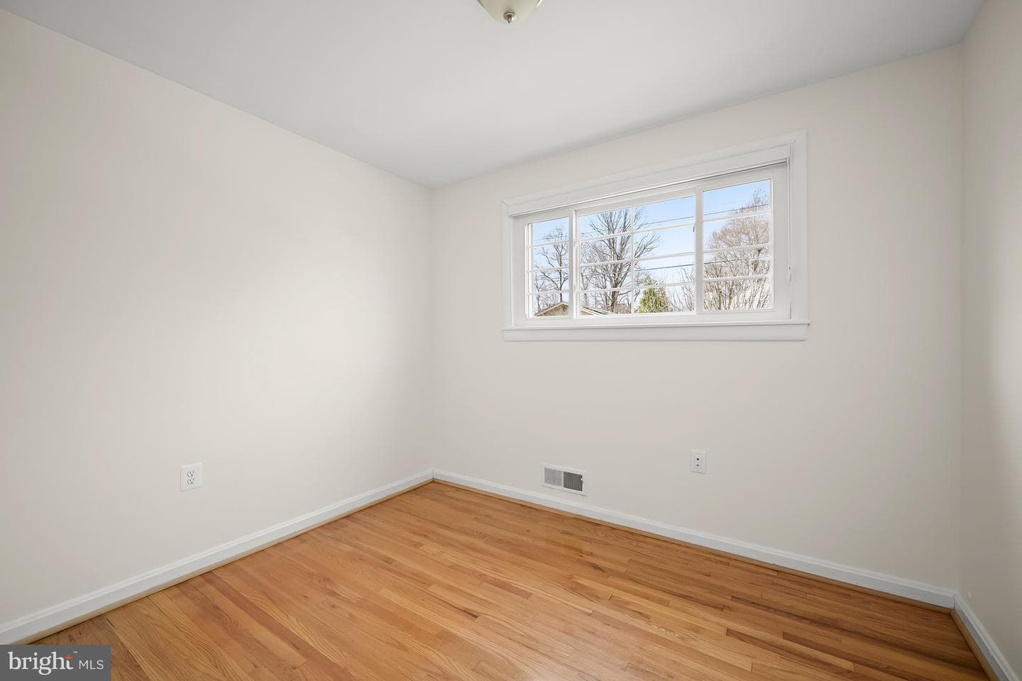 9809 Holmhurst Road photo 17