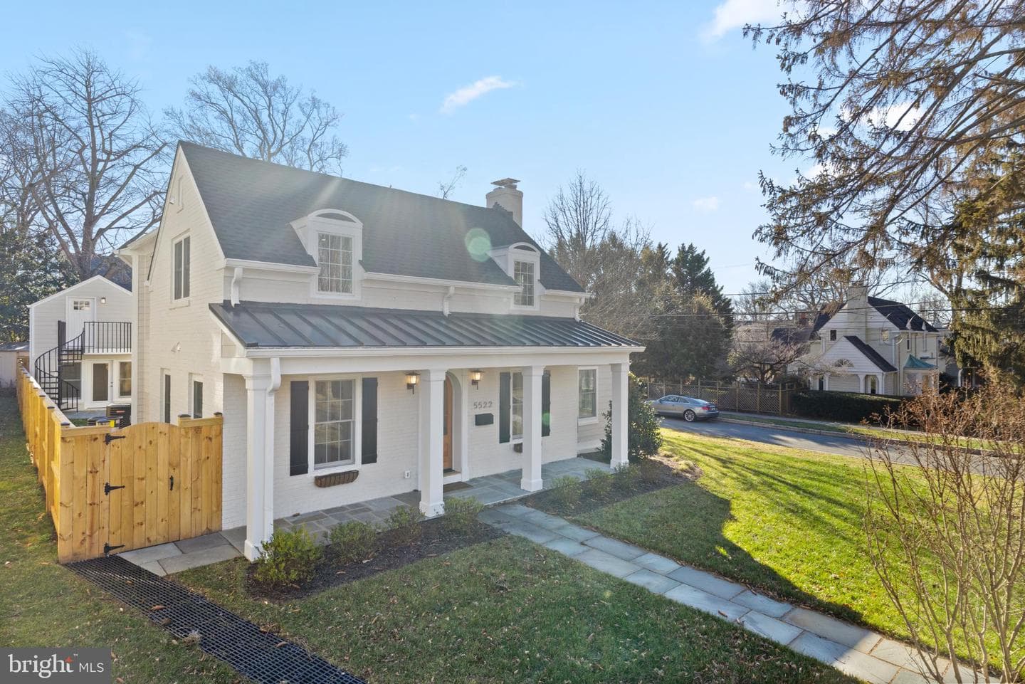 5522 Lincoln Street photo 2