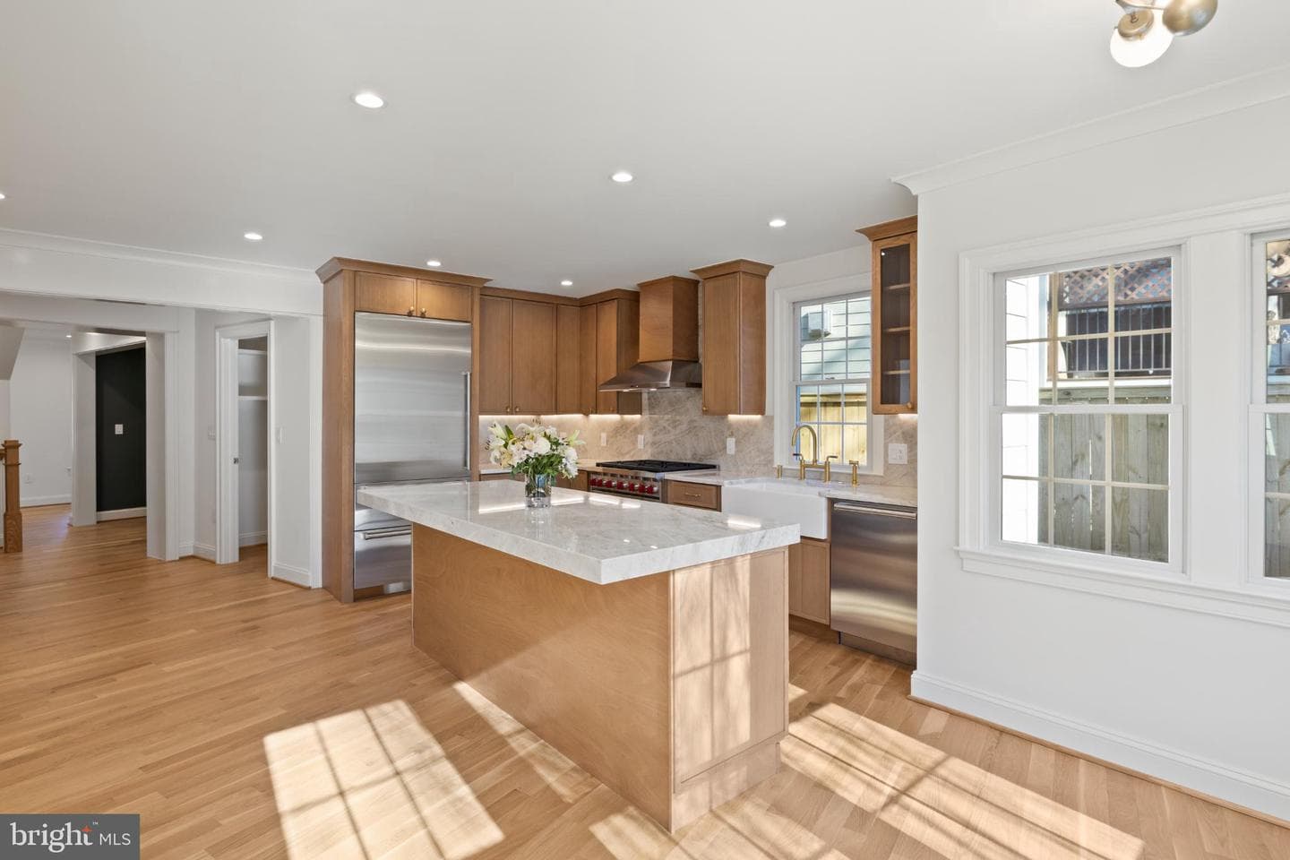 5522 Lincoln Street photo 30