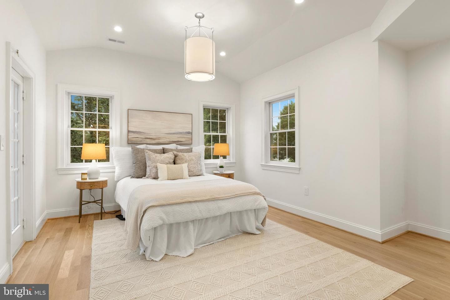 5522 Lincoln Street photo 36
