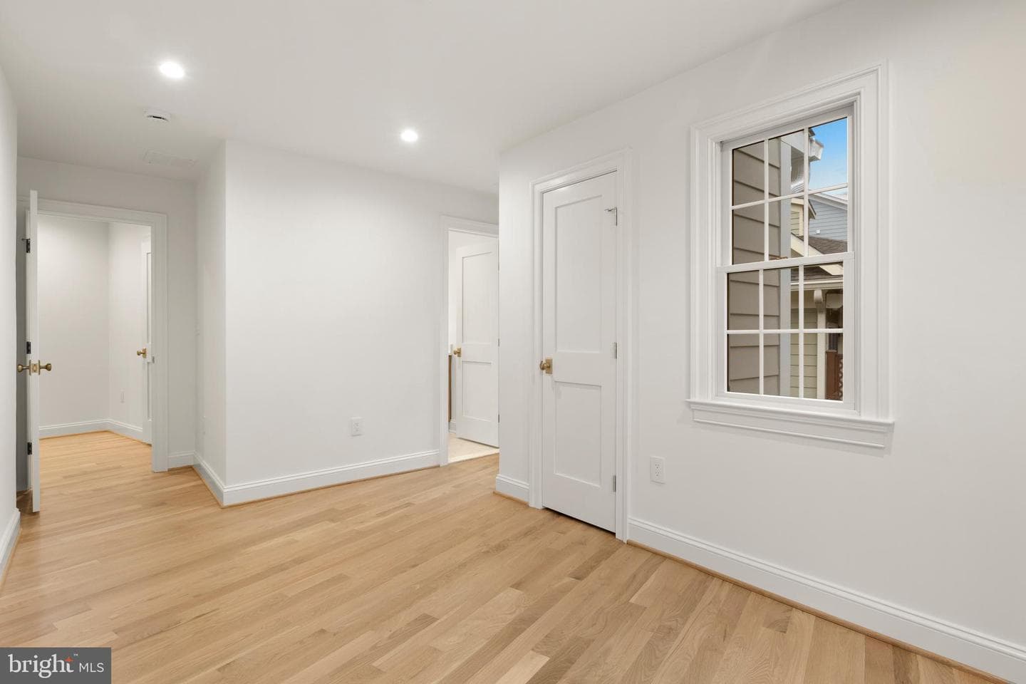 5522 Lincoln Street photo 50