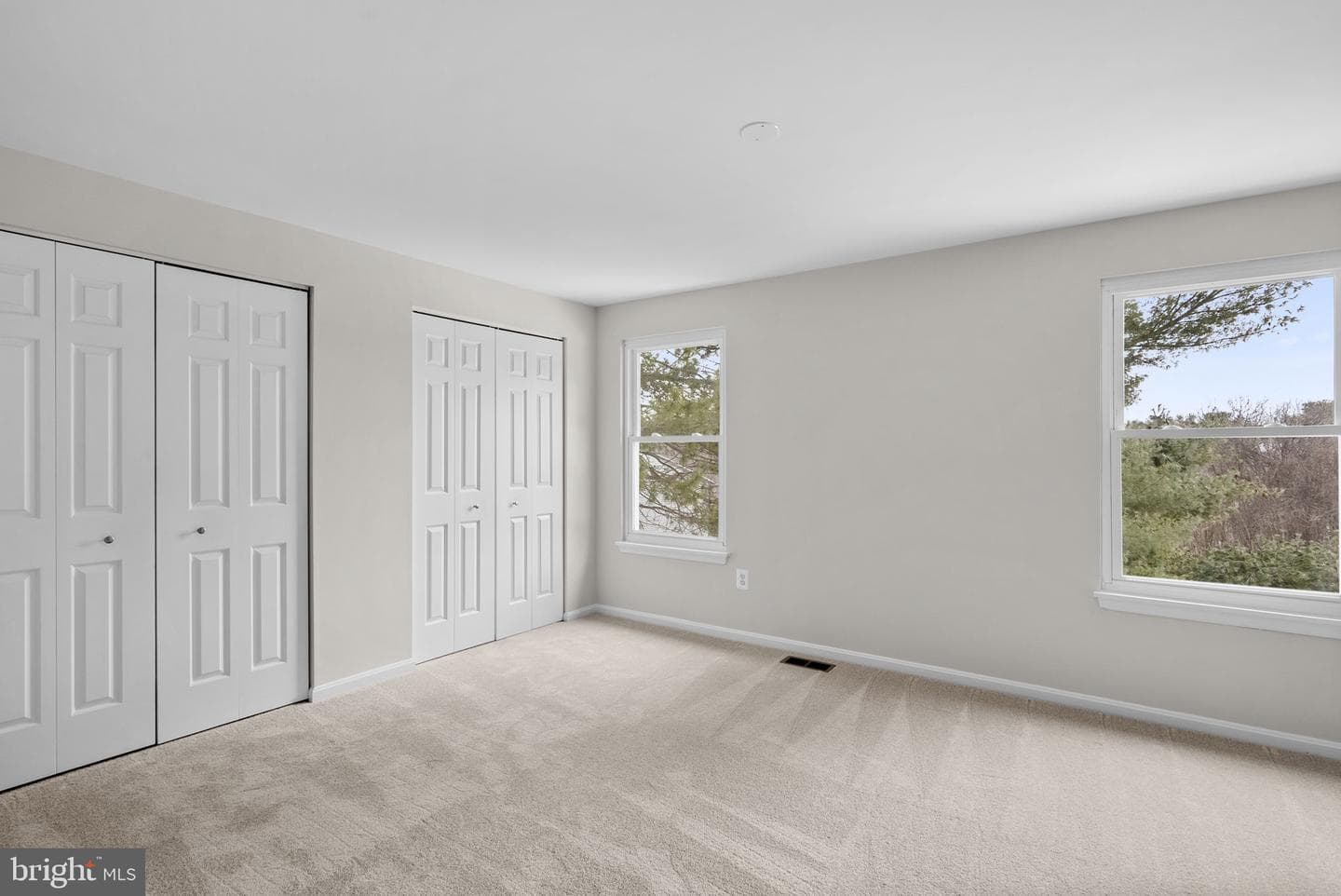 8 Seville Way photo 19