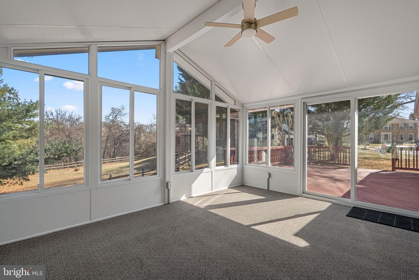 8 Seville Way photo 28