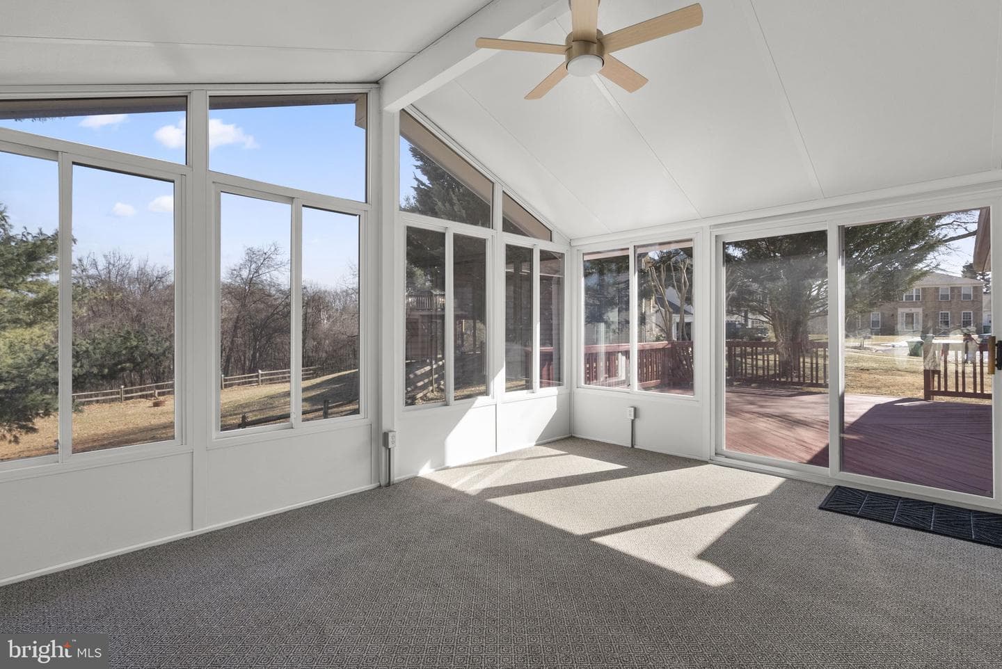 8 Seville Way photo 34